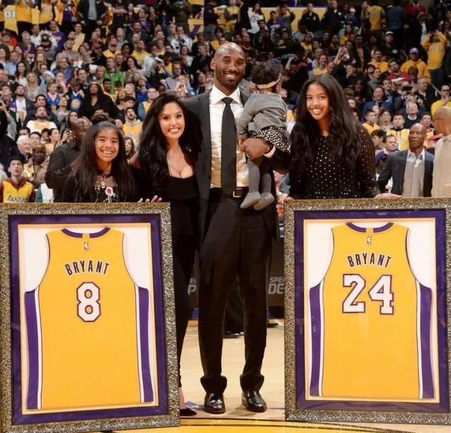 他以娴熟的 他以娴熟的