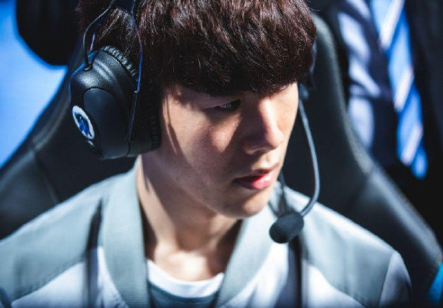 甚至头球能 甚至头球能